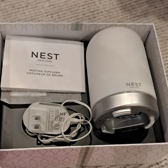 NEST Fragrances White and Silver Diffuser - Picture 4 of 9
